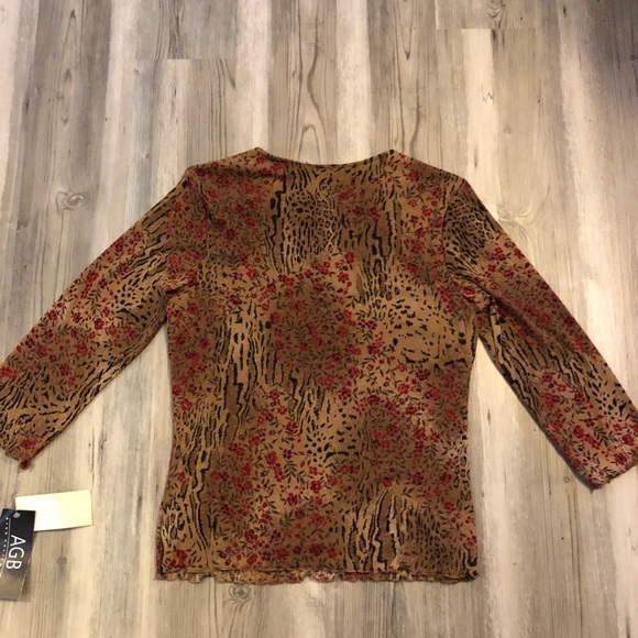 A.GB Buyer of California Top - Picture 3 of 5